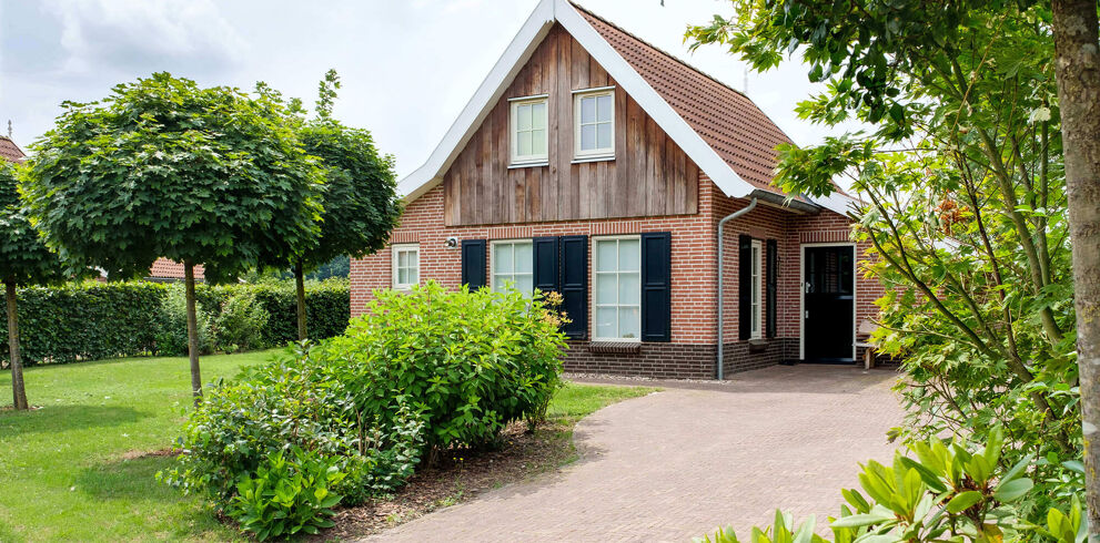 Unipanel kunststof bouwpanelen op woonhuis