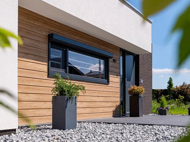 Gevelbekleding op patiowoning in Uden