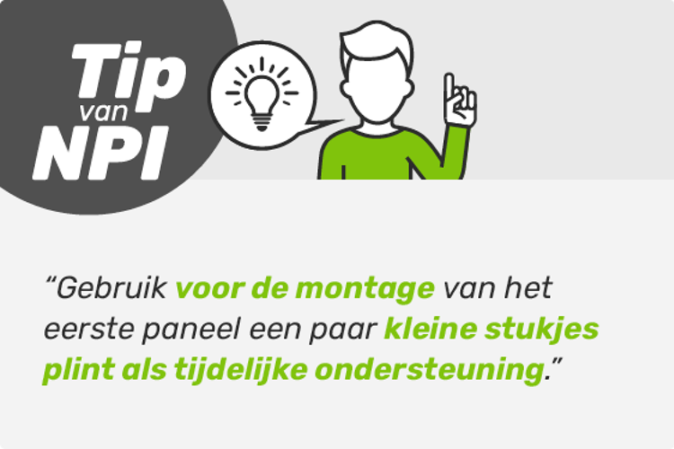 Tip van NPI - stukjes plint als ondersteuning